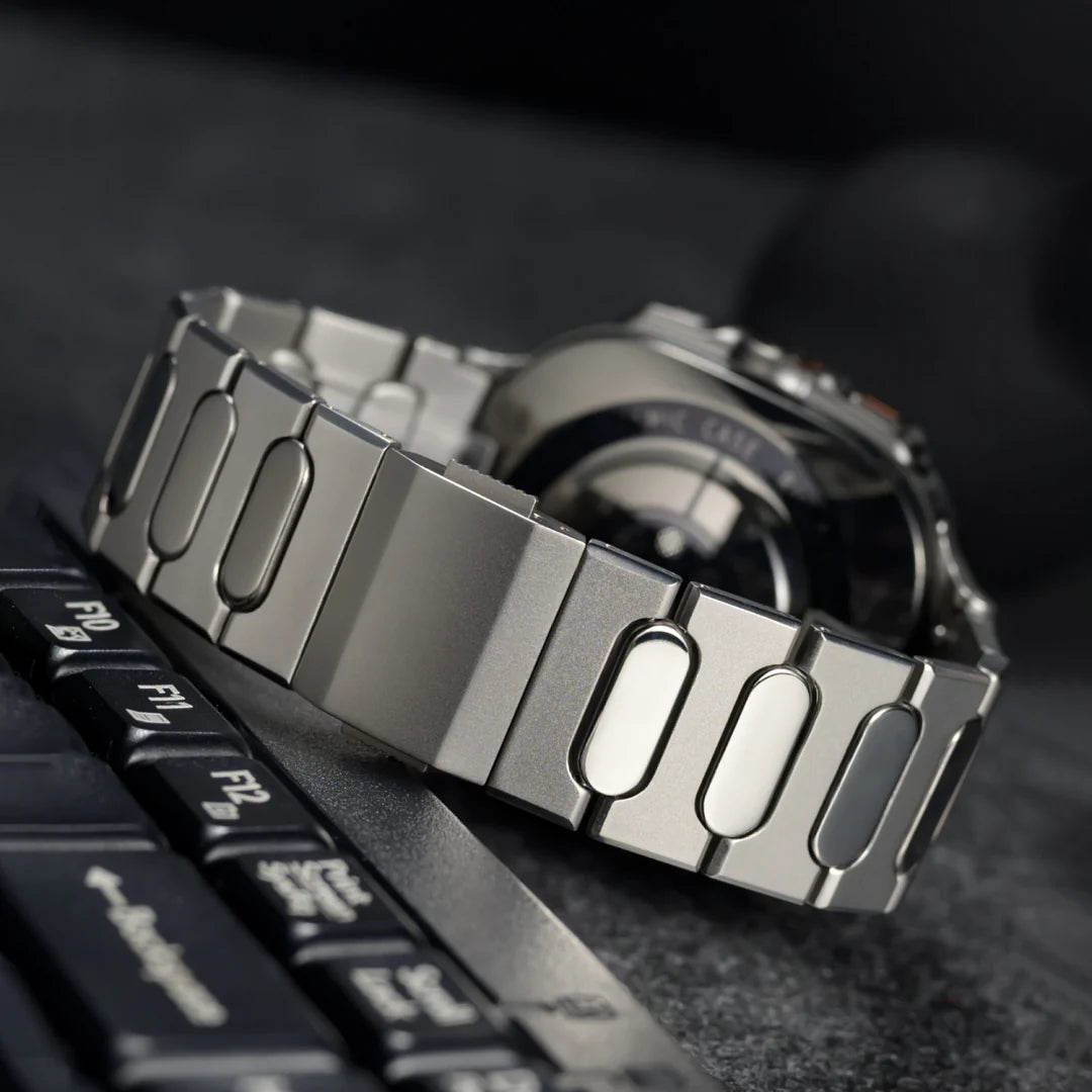 Titanium Magnetic Buckle Band For Apple Watch LUX99