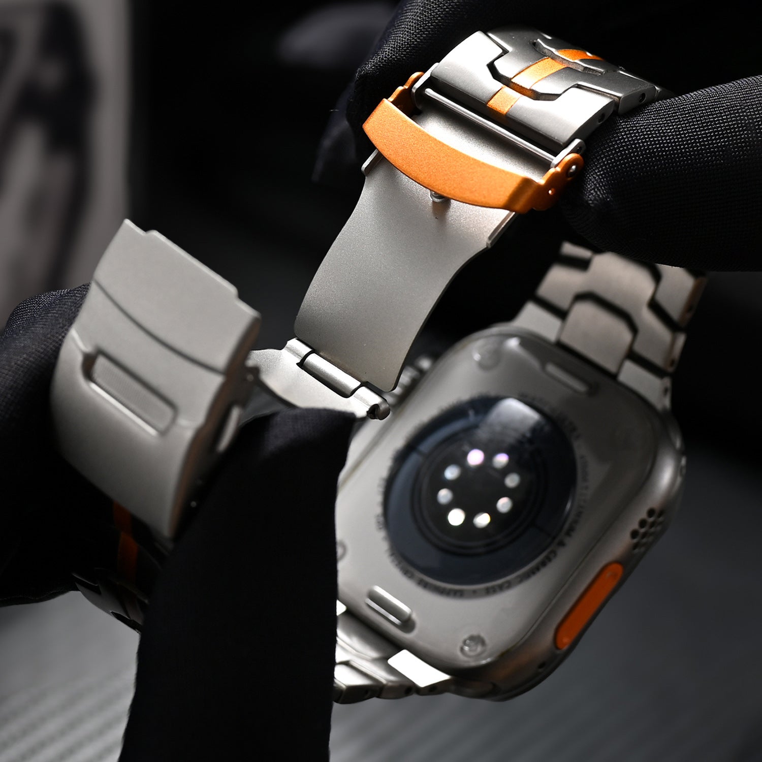 Time Wheel Titanium Band LUX15