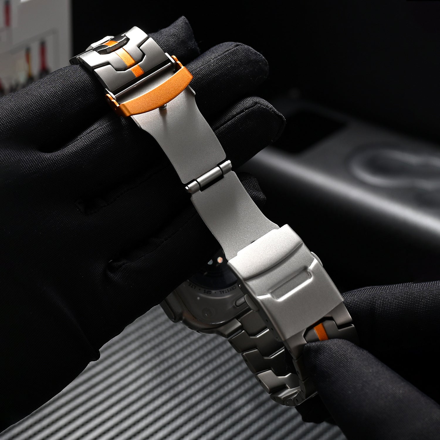 Time Wheel Titanium Band LUX15