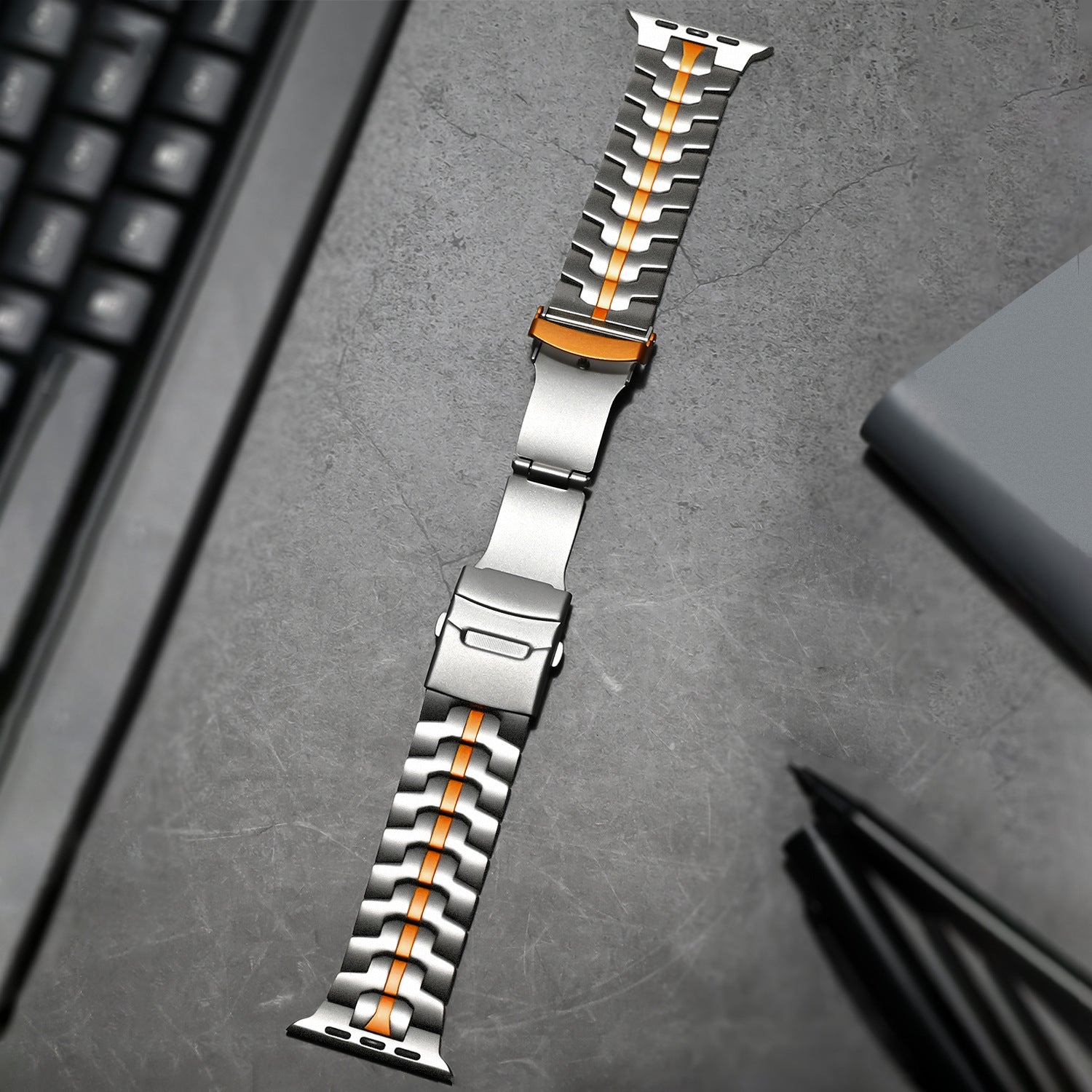 Time Wheel Titanium Band LUX15