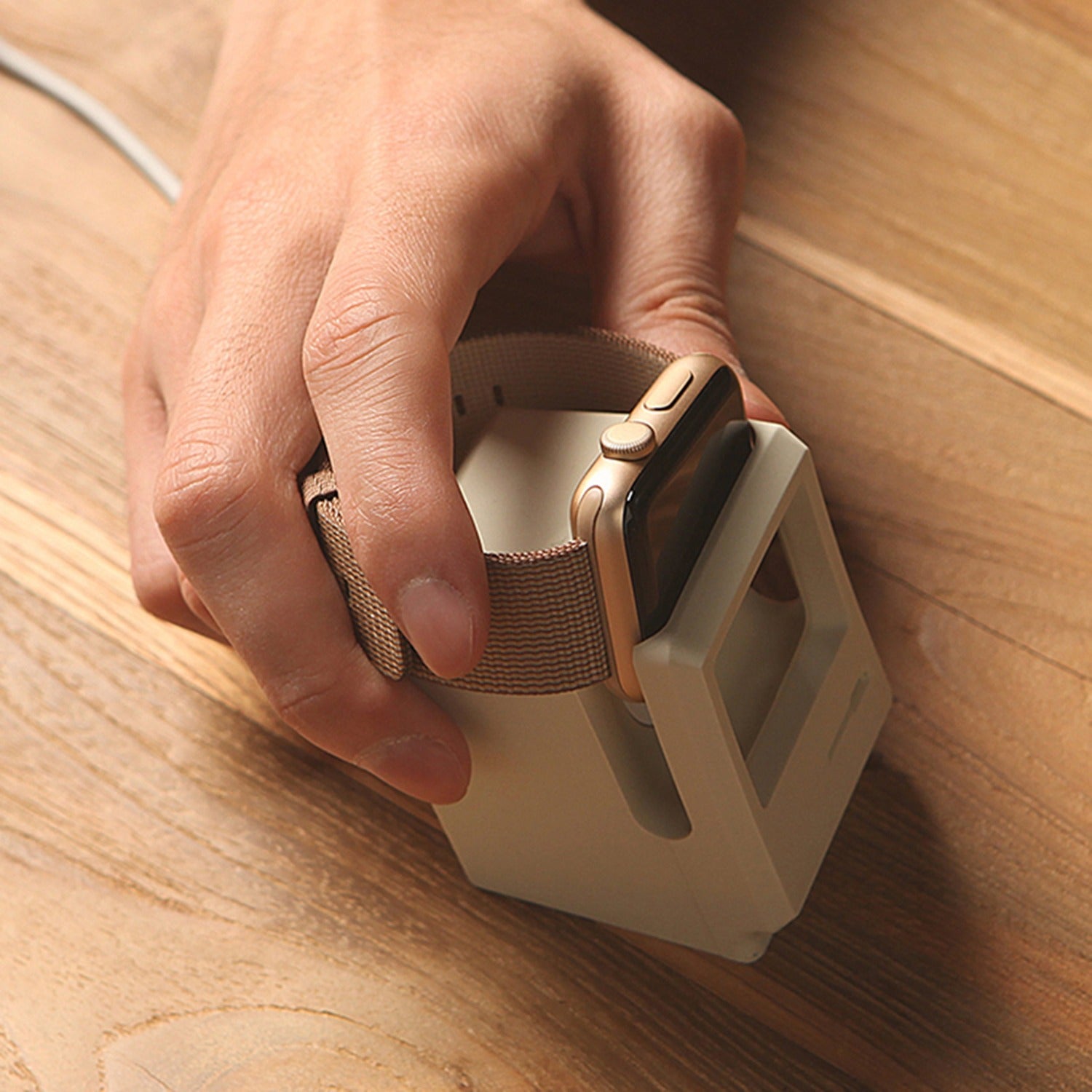 Classic MAC Retro Apple Watch Charging Stand