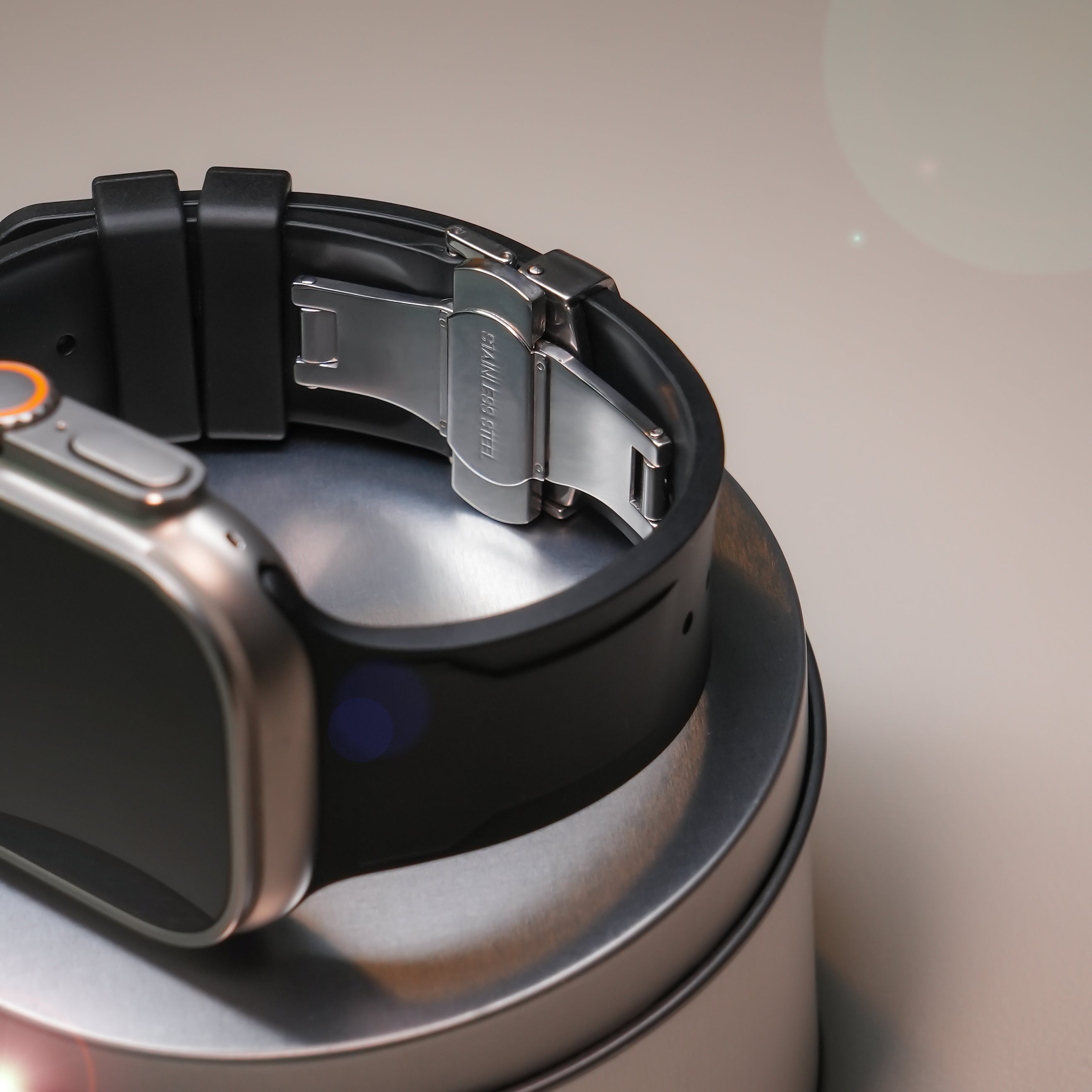 Fluoroelastomer Butterfly Buckle Band LUX919