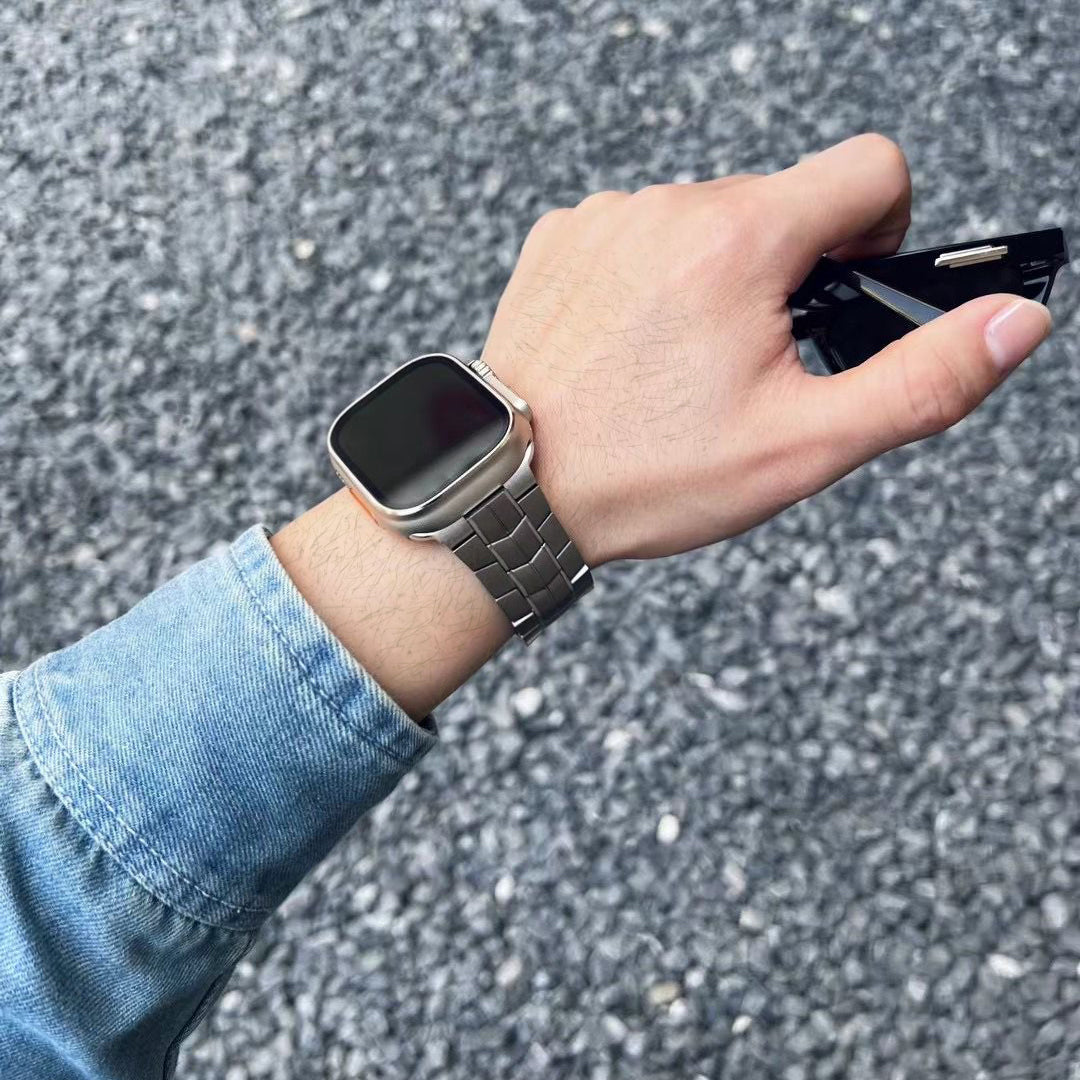 Transformers Titanium Link Band LUX60